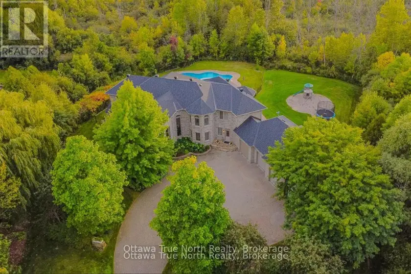 Detached at 5884 EARLSCOURT CRESCENT, Ottawa