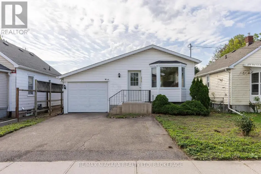 Detached at 6474 TAYLOR STREET, Niagara Falls