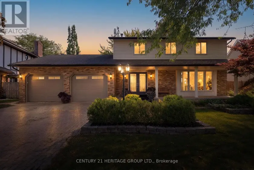 Detached at 121 SOUTH RIVERVIEW STREET, Amherstburg