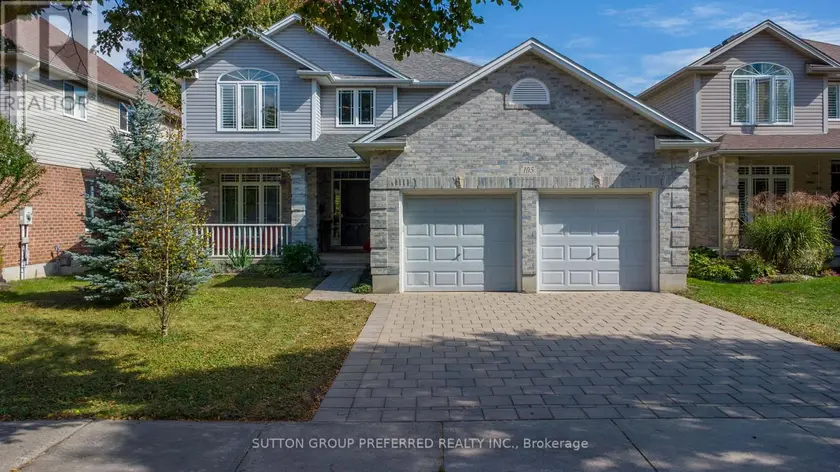 Detached at 105 RICHMEADOW CRESCENT, London North