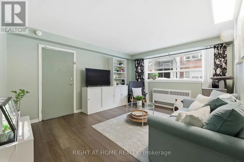 Apartment at 11 - 223 MACNAB STREET S, Hamilton