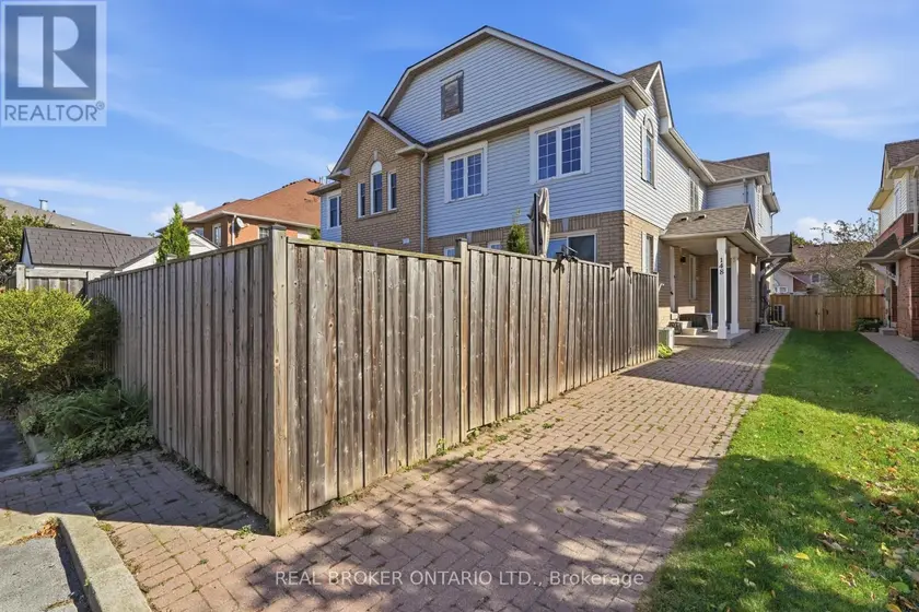 Townhouse at 148 ROCKHAVEN LANE, Hamilton
