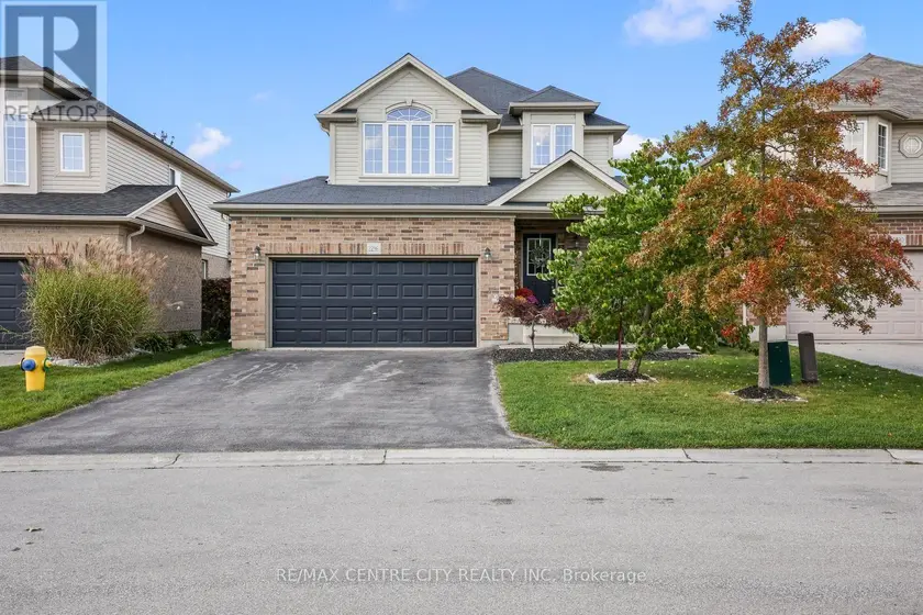 Detached at 2296 YELLOWBIRCH WAY, London North