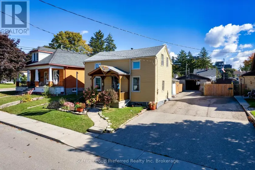 Detached at 47 CENTRE STREET, Woodstock