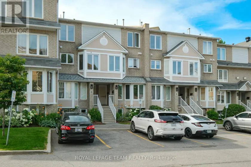 Apartment at 1665 LOCKSLEY LANE, Ottawa