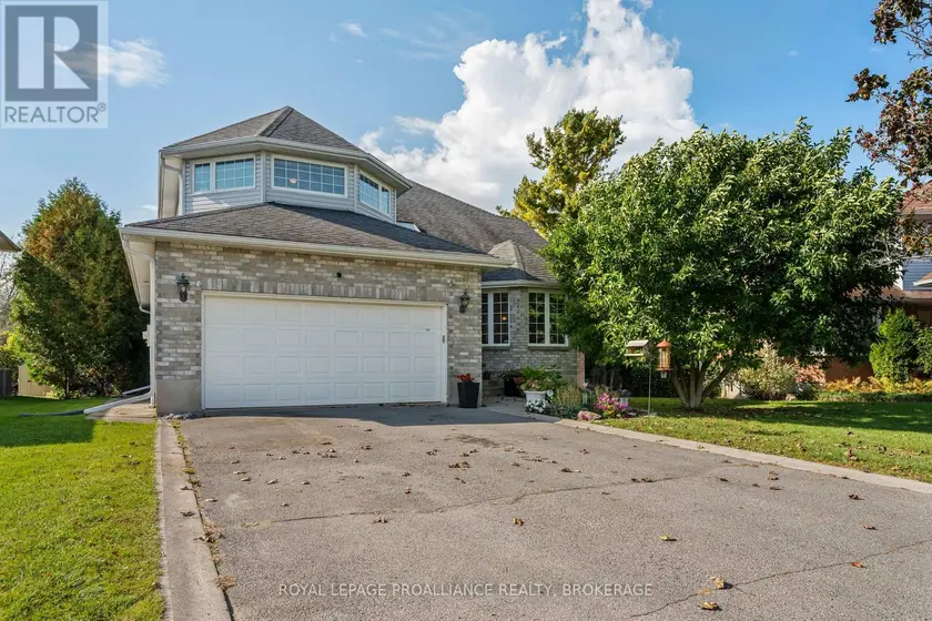 Detached at 605 FERNMOOR DRIVE, Kingston