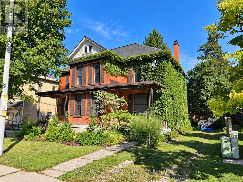 Semi-Detached/Link at 371 HUNTER STREET, Woodstock