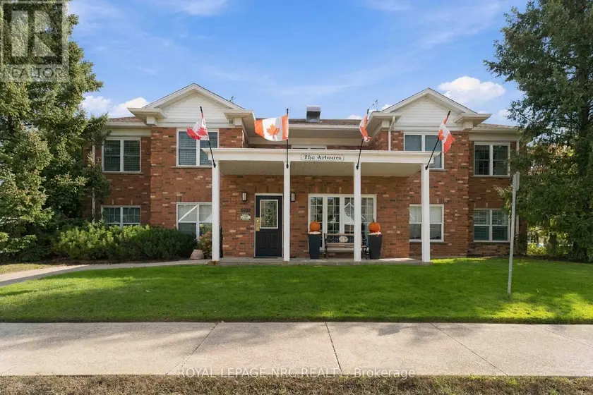Apartment at 104 - 4090 JOHN CHARLES BOULEVARD, Lincoln