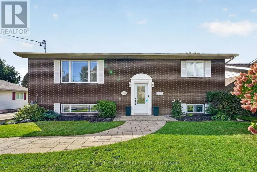 Detached at 1810 ALGUIRE STREET, Cornwall