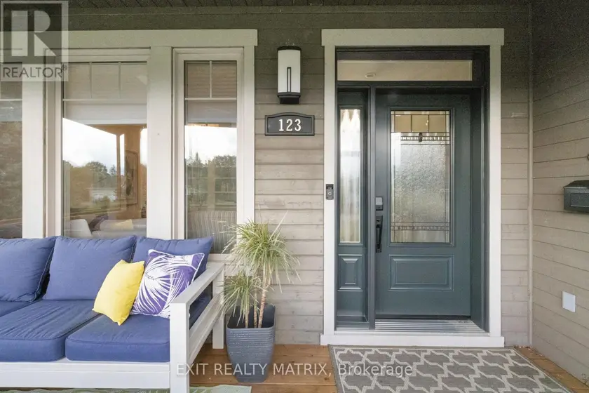 Detached at 123 MUIRFIELD COURT, Mississippi Mills