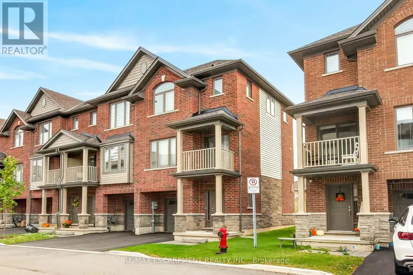 Townhouse at 51 - 19 PICARDY DRIVE, Hamilton