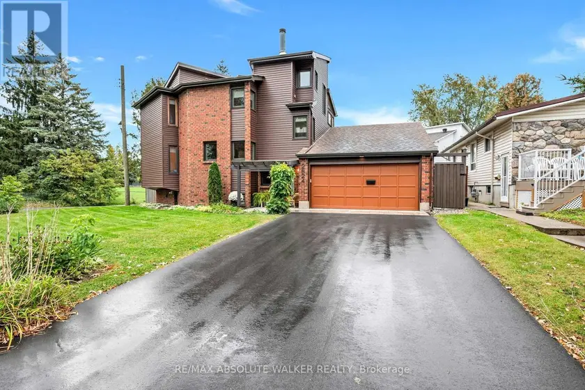 Detached at 2824 HAUGHTON AVENUE, Ottawa