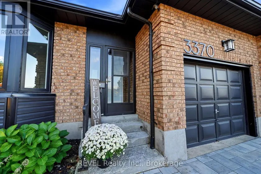 Semi-Detached/Link at 3370 CARDINAL DRIVE, Niagara Falls