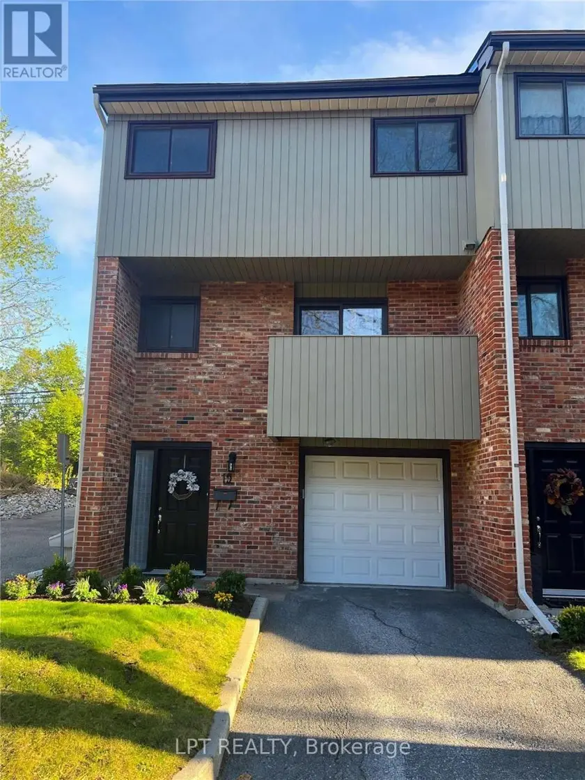 Townhouse at 15 - 50 GREENBANK ROAD, Ottawa
