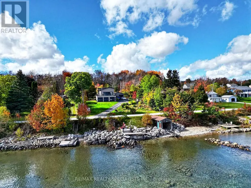 Detached at 339520 PRESQU'ILE ROAD, Georgian Bluffs