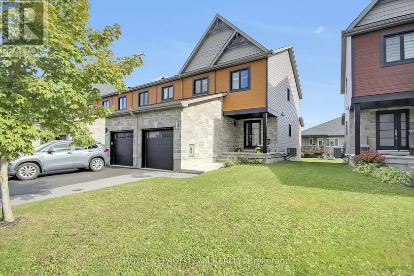 Townhouse at 355 TWILIGHT AVENUE, Russell