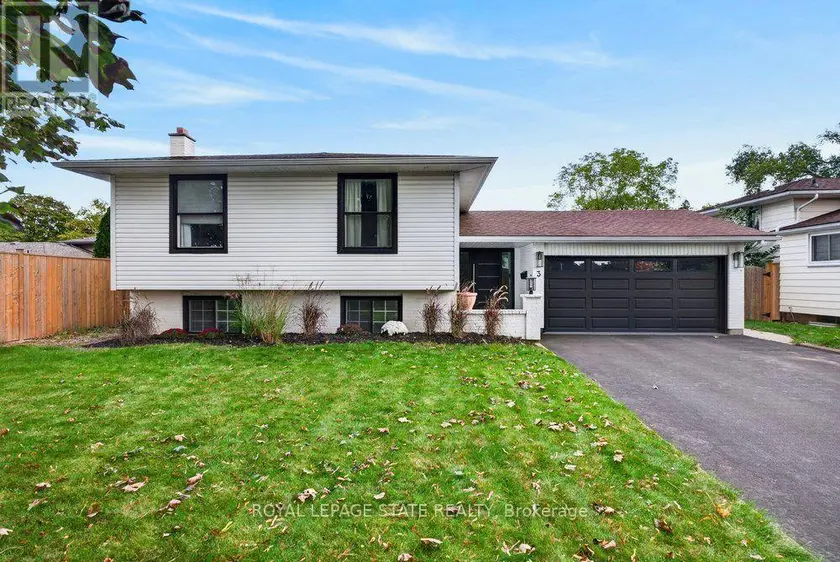 Detached at 3 REGATTA DRIVE, St. Catharines