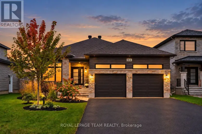 Detached at 433 AURORA STREET, Russell