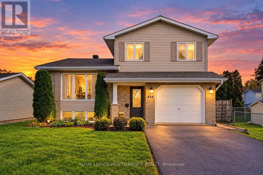 Detached at 434 CLINE AVENUE, Cornwall