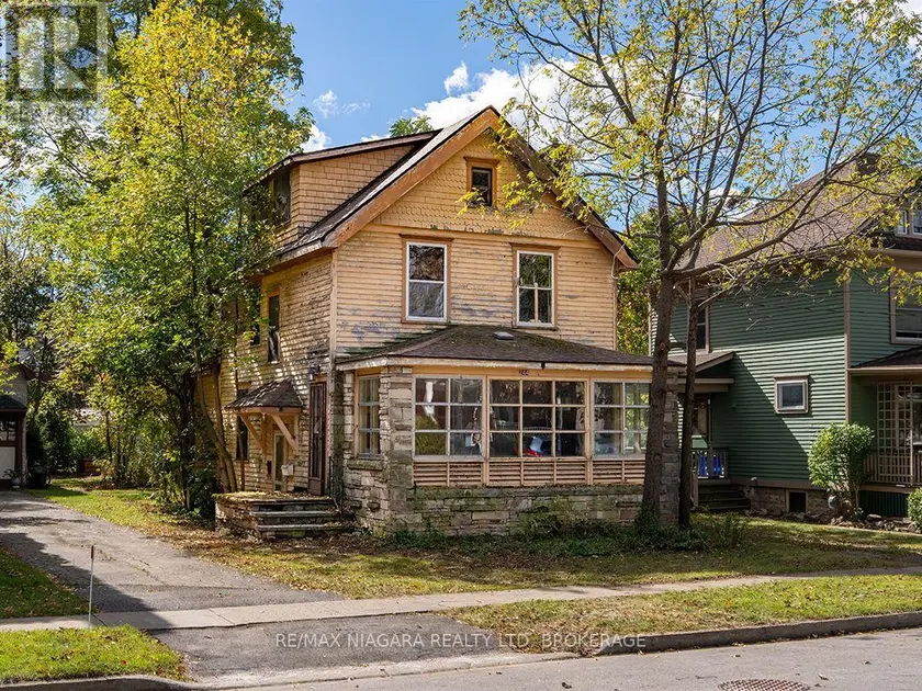 Detached at 244 CHARLOTTE STREET, Port Colborne