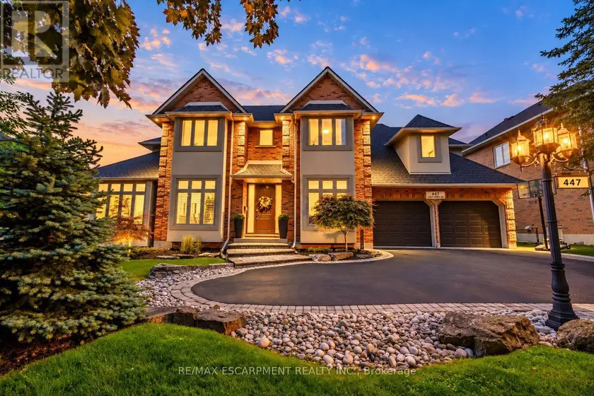 Detached at 447 GOLF LINKS ROAD, Hamilton