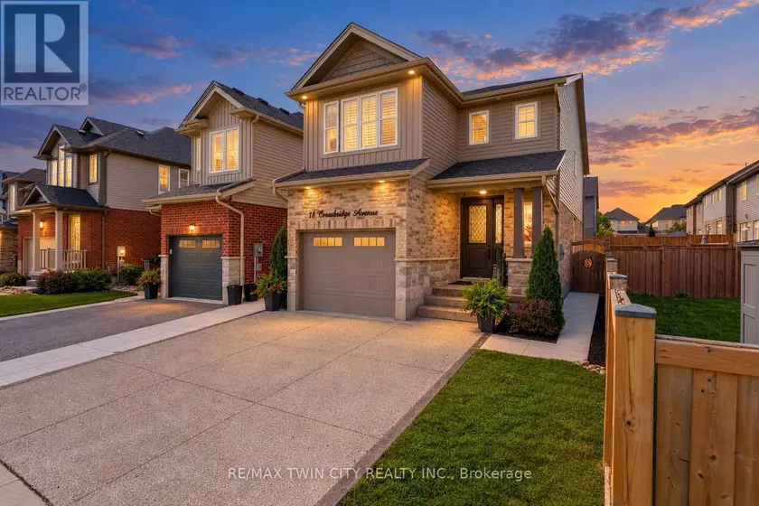 Detached at 18 CROSSBRIDGE AVENUE, Kitchener