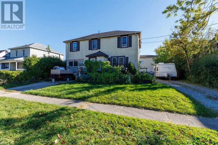 Multiplex at 428 WALLACE AVENUE N, Welland