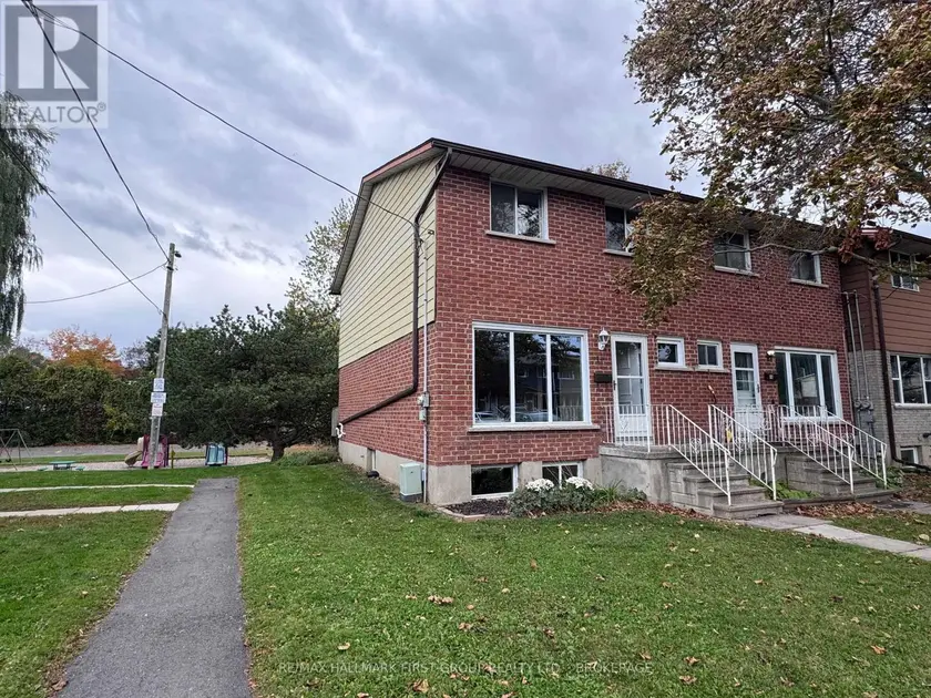 Townhouse at 17 - 23 ADDINGTON STREET, Loyalist