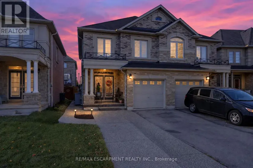 Semi-Detached/Link at 58 SUMMERBERRY WAY, Hamilton