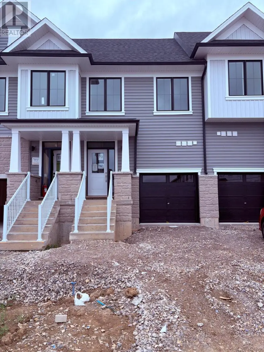 Townhouse at 8 ELITE CRESCENT, Haldimand