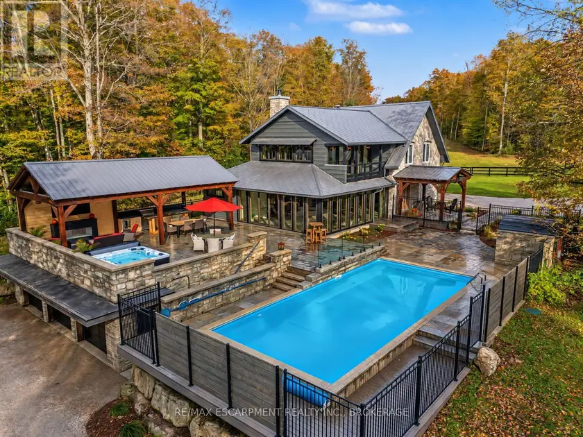 Detached at 517807 5TH CONCESSION ROAD N, Meaford