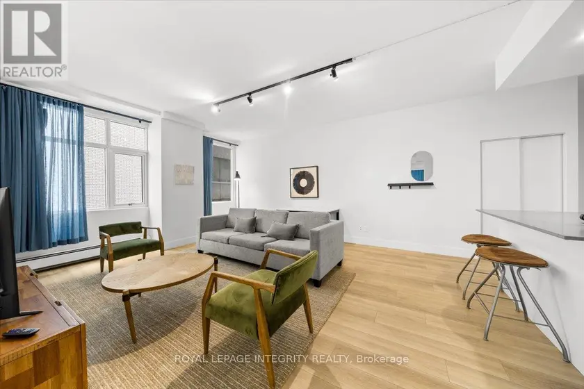 Multiplex at 1311 - 161 LAURIER AVENUE W, Ottawa