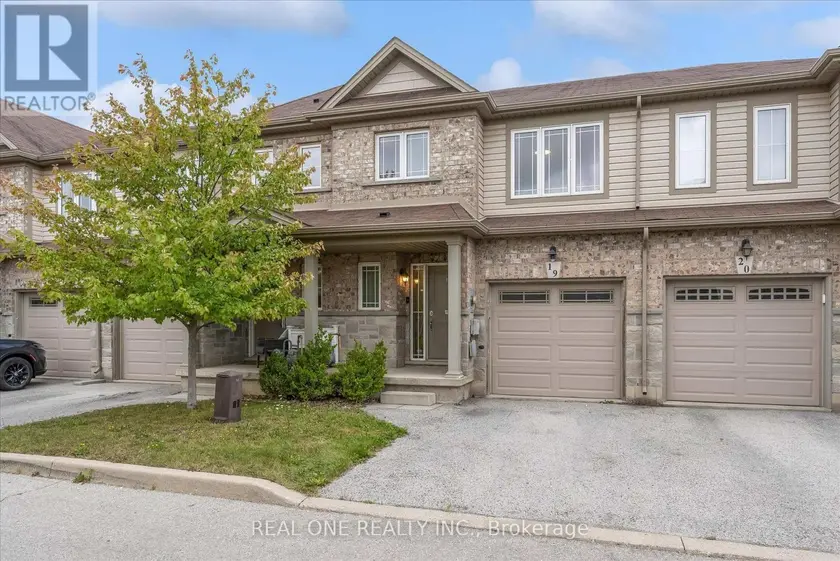 Townhouse at 19 - 70 HIGHGATE DRIVE, Hamilton