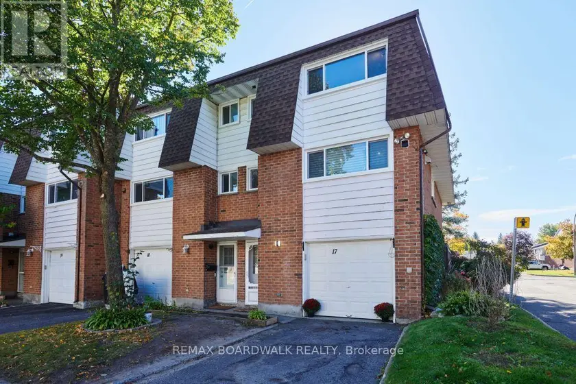 Townhouse at 17 - 2296 ORIENT PARK DRIVE, Ottawa