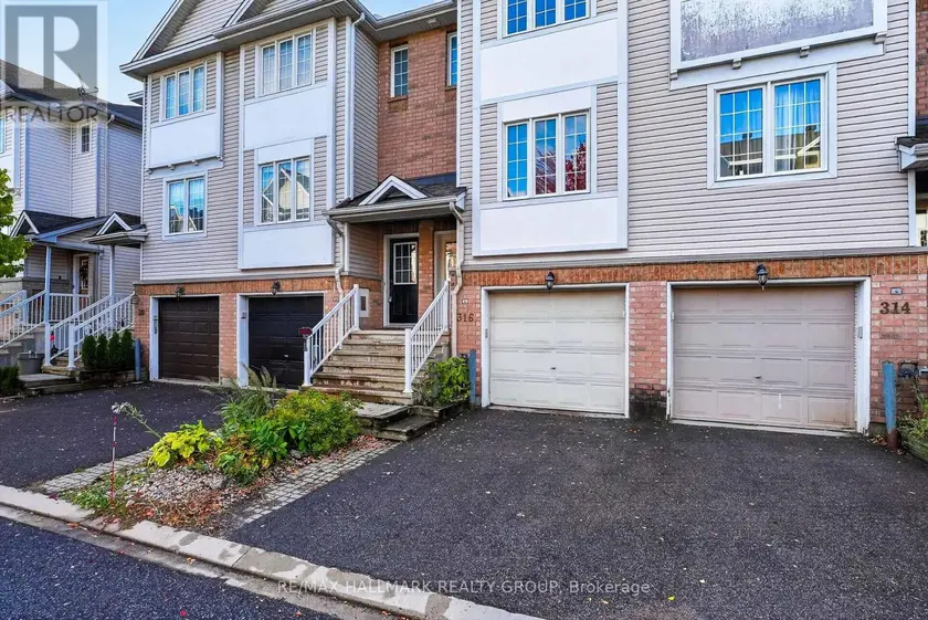 Townhouse at 316 GOTHAM PRIVATE, Ottawa