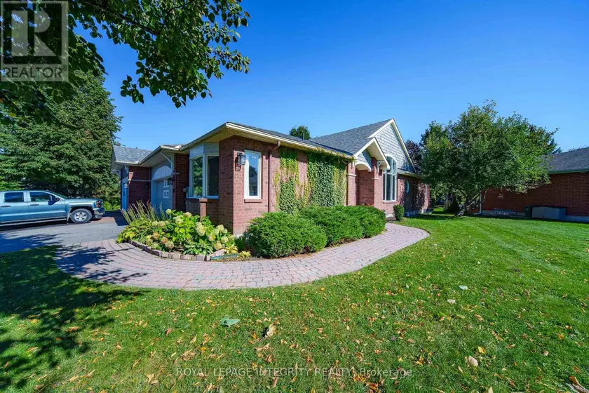 Semi-Detached/Link at 804 HOT SPRINGS WAY, Ottawa