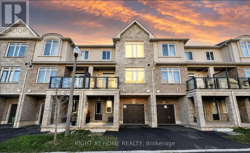 Townhouse at 22 - 40 ZINFANDEL DRIVE, Hamilton
