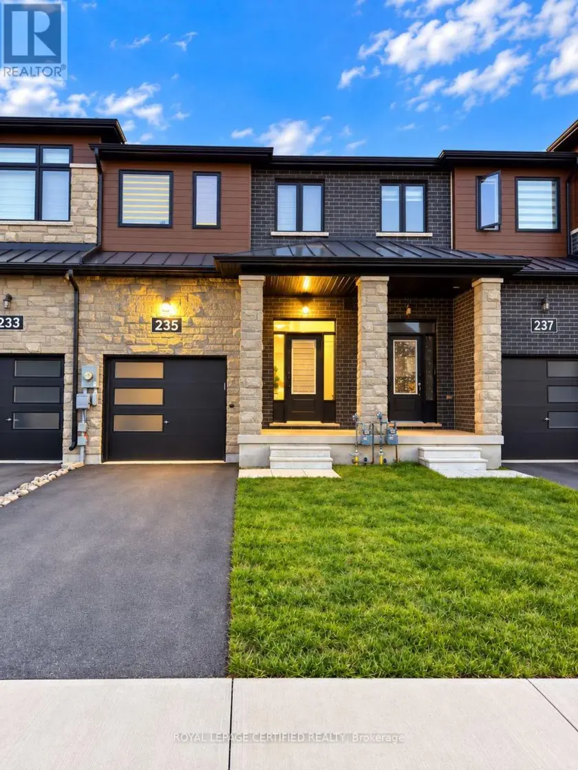 Townhouse at 235 LORMONT BOULEVARD, Hamilton