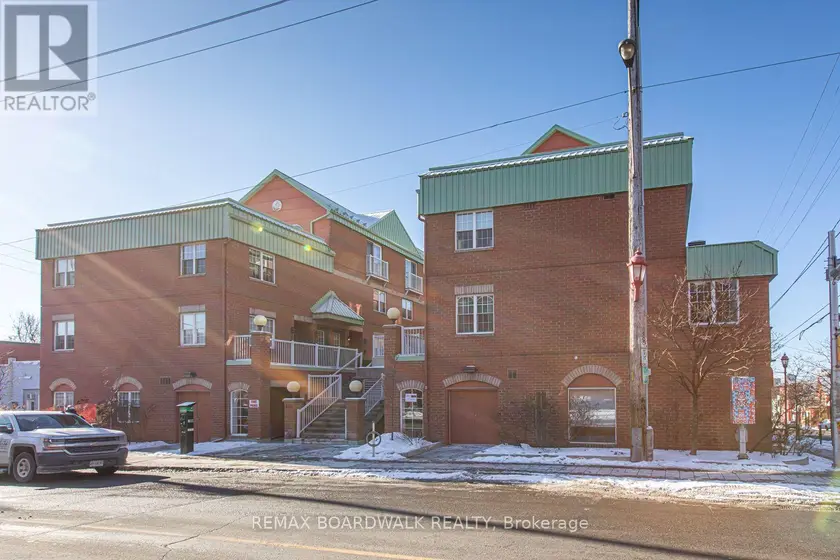 Apartment at 6 - 130 ROCHESTER STREET, Ottawa