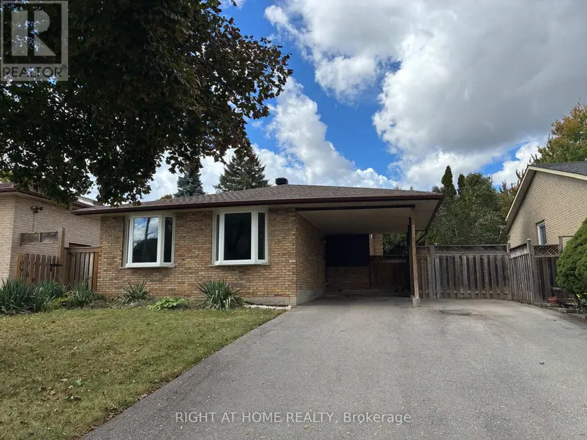 Detached at 333 REXFORD DRIVE, Hamilton