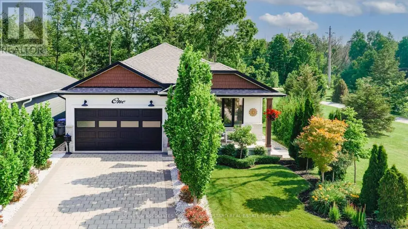 Detached at 1 CREEK SIDE PLACE, Lambton Shores