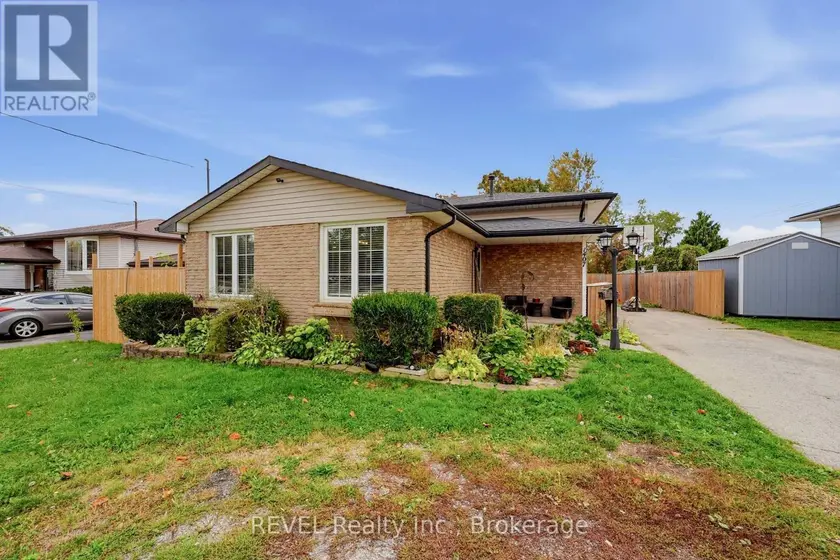 Detached at 1407 GARRISON ROAD, Fort Erie