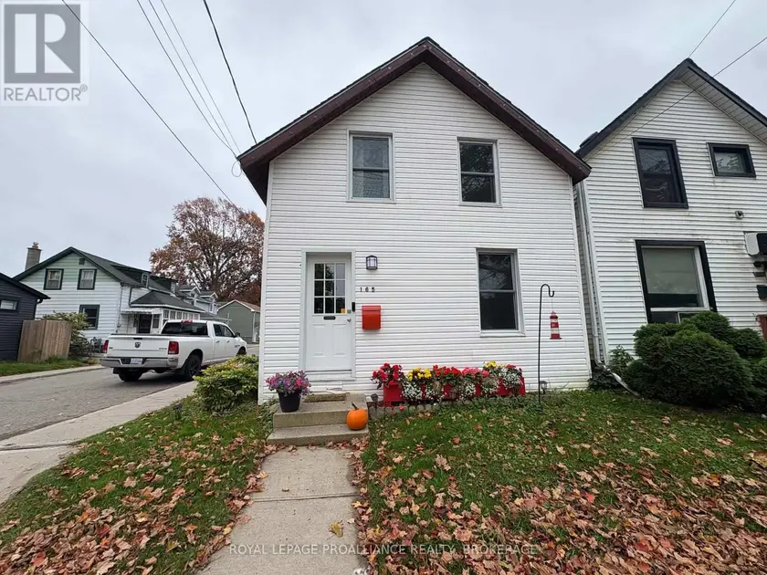 Detached at 165 PEARL STREET W, Brockville
