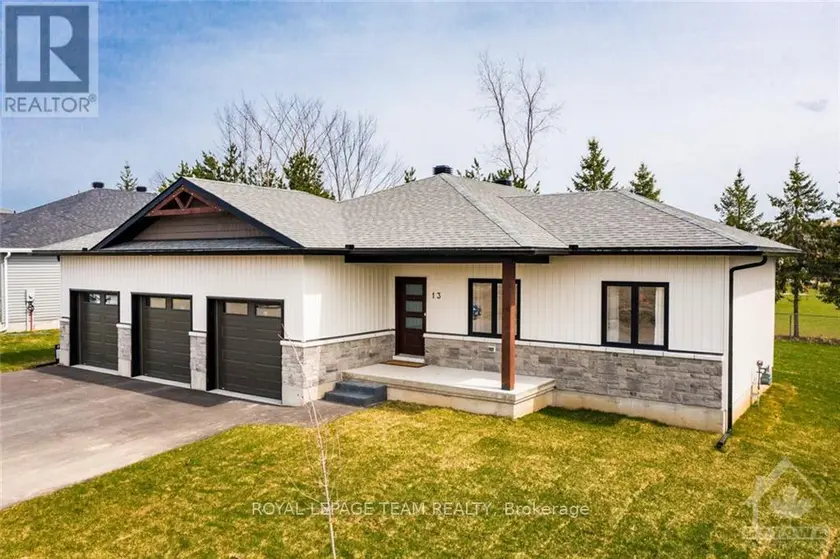 Detached at 13 MORRISON DRIVE, Whitewater Region