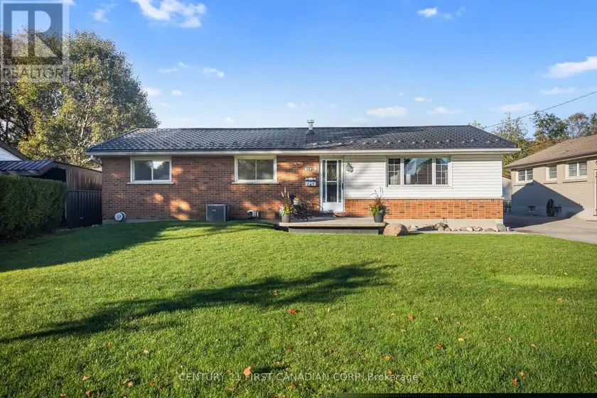 Detached at 175 BANCROFT ROAD, London East