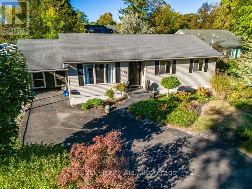 Detached at 24 ADELAIDE STREET, Fort Erie