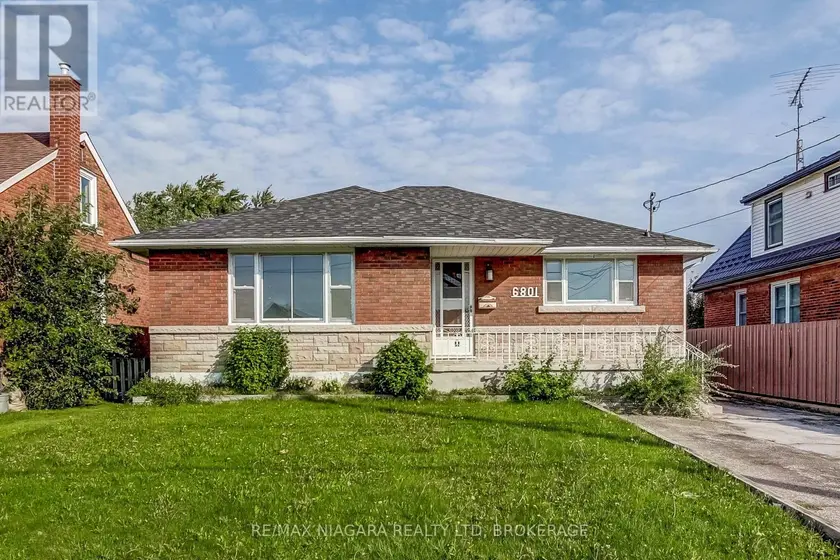 Detached at MAIN LEVEL - 6801 DUNN STREET, Niagara Falls