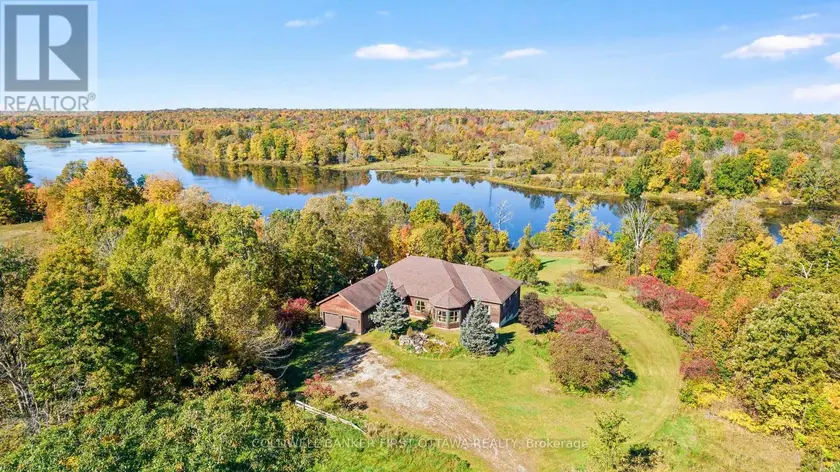 Detached at 399 GRADY ROAD E, Rideau Lakes
