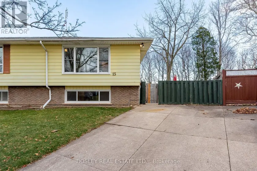 Semi-Detached/Link at 15 ALDEN COURT, St. Catharines