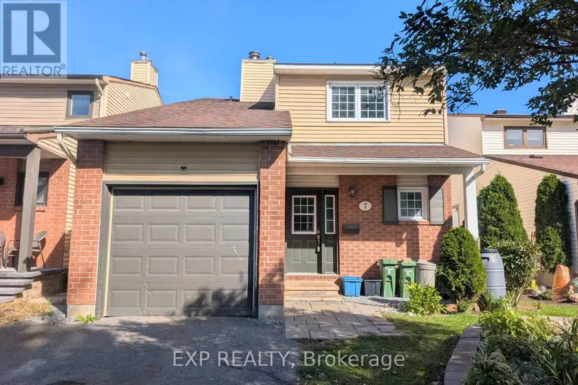 Detached at 7 FULHAM COURT, Ottawa